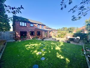 Photo 28- click for photo gallery